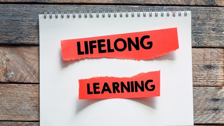 2557 ศาสตราจารย์ ดร.พิริยะ ผลพิรุฬห์ และคณะ