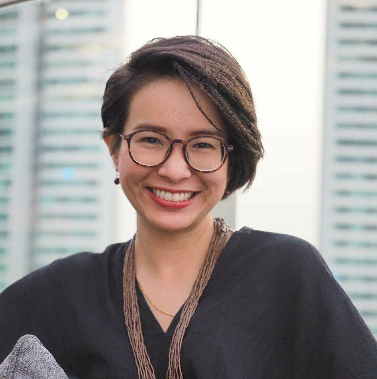 ผู้ช่วยศาสตราจารย์ ดร.สาวิตรี คทวณิช 1 1