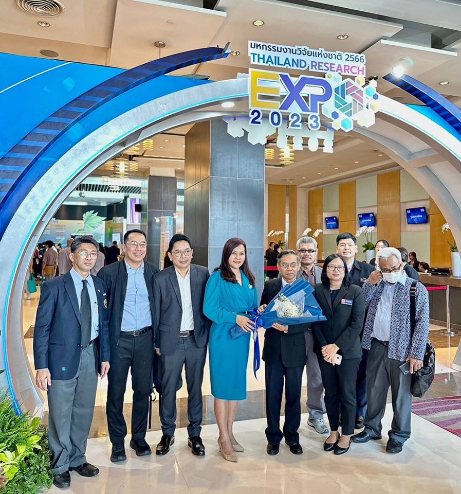 นักวิจัยดีเด่นแห่งชาติ 3 3 10