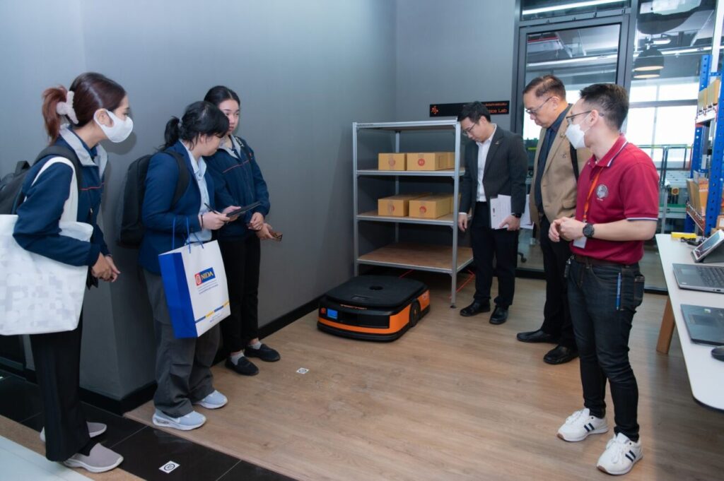 9435d8b8 b0fd 4253 95ea fdc7e4791d16