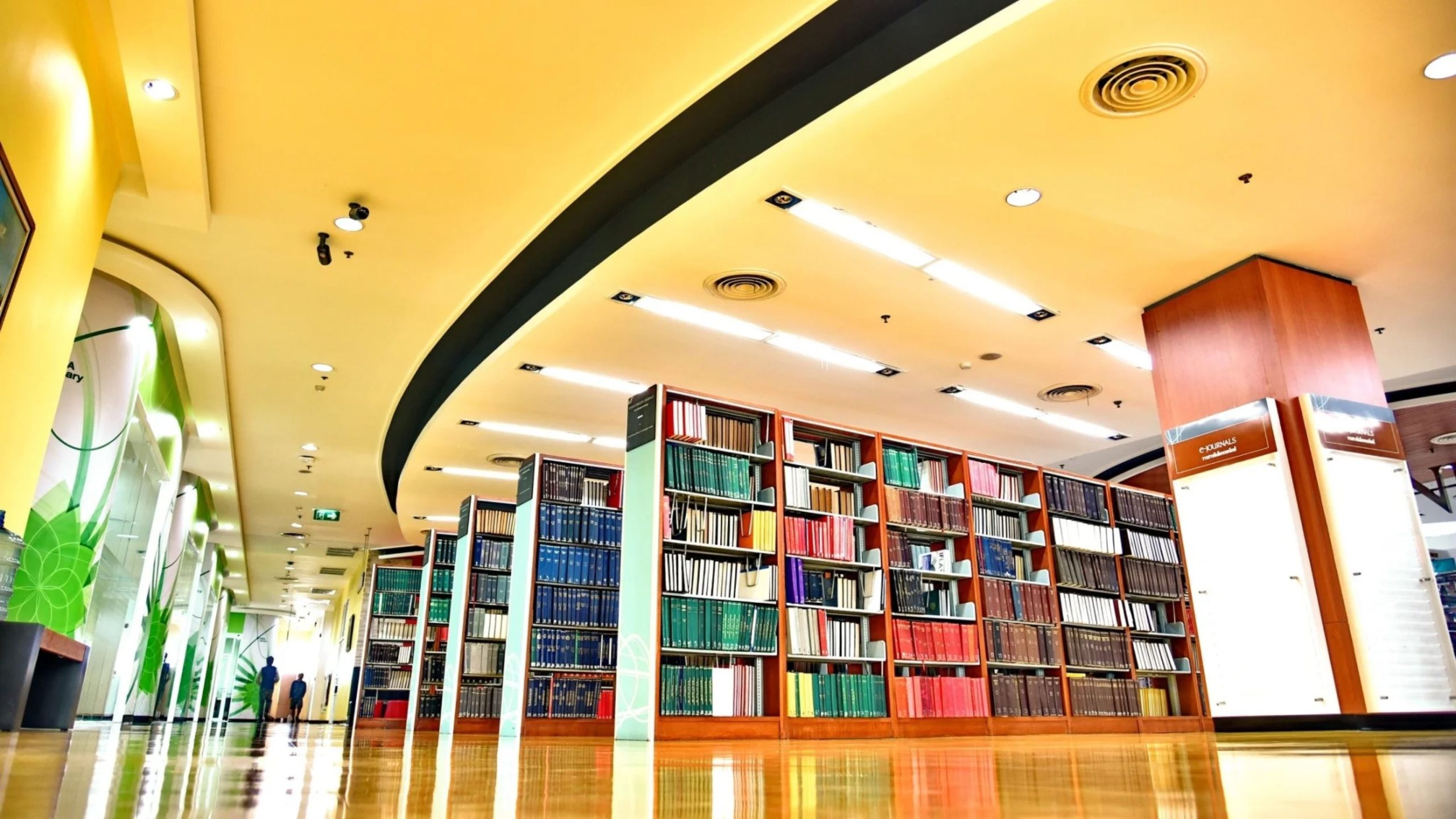 ความคิดเห็นของบุคลากรสายสนับสนุนที่มีต่อภาพลักษณ์สำนักบรรณสารการพัฒนา สถาบันบัณฑิตพัฒนบริหารศาสตร์ Academic Support Staff’s Opinions on the Image of The NIDA Library 1 2560 นางสาวกนกวรรณ จันทร scaled